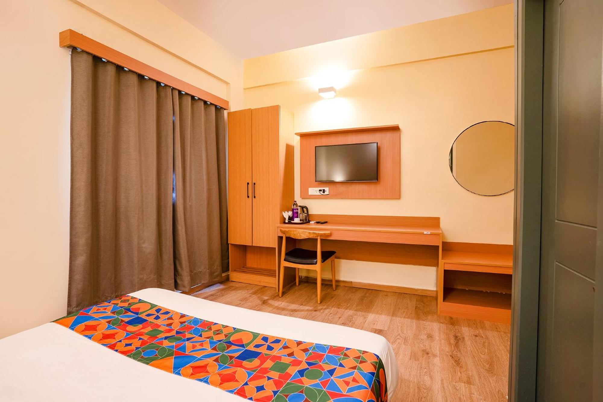 Fabhotel Royal Sterling- Manyata Tech Park Bengaluru Kültér fotó
