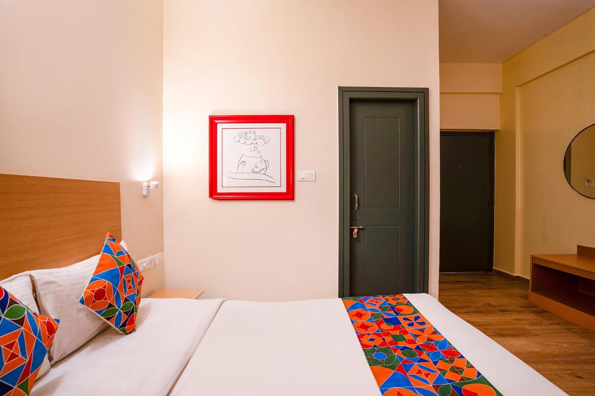 Fabhotel Royal Sterling- Manyata Tech Park Bengaluru Kültér fotó